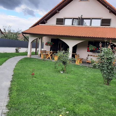 Pensiunea Simona Sîmbăta de Sus Pokoj fotografie