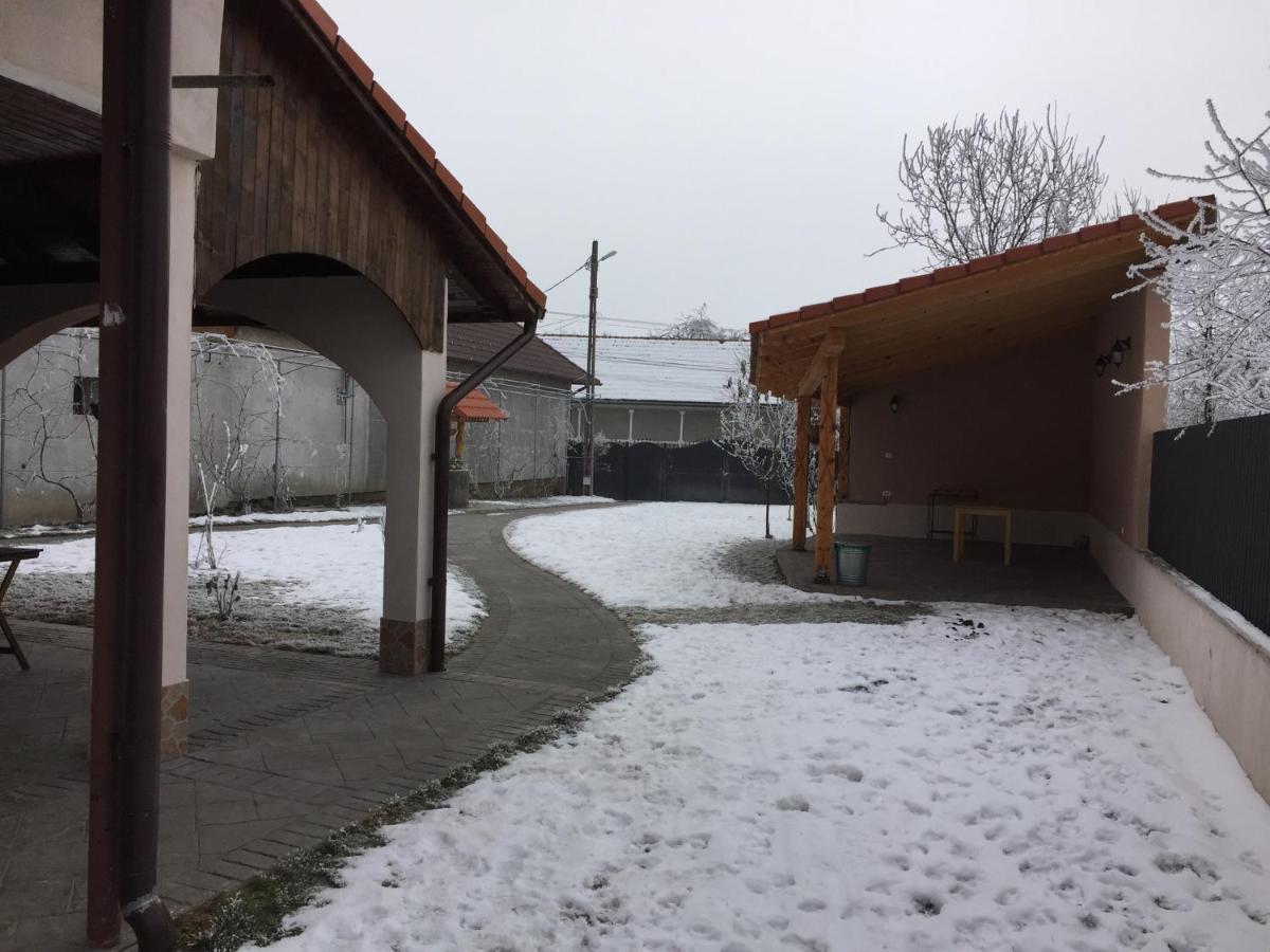 Pensiunea Simona Sîmbăta de Sus Exteriér fotografie